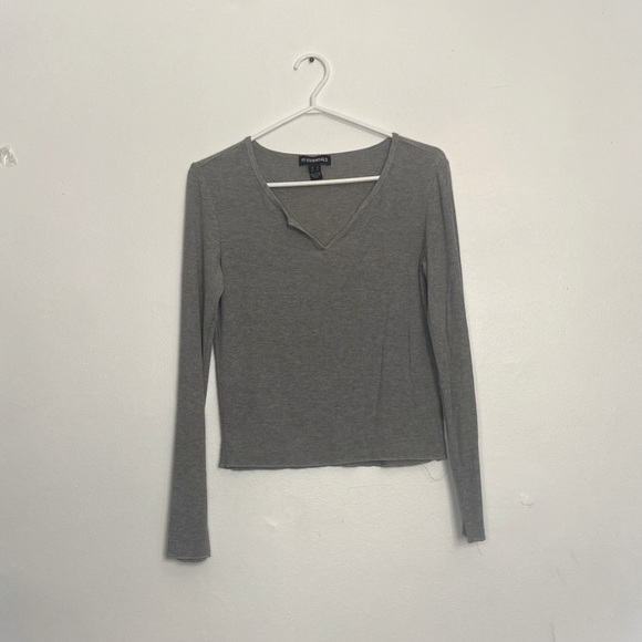 Gray Long Sleeve Shirt - Medium - Picture 1 of 3